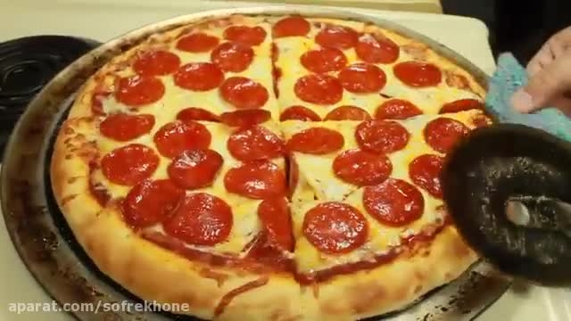 روش پخت پیتزا پپرونی با روش آسان و فوری 
