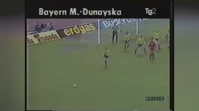 بایرن 3-1 استردای چکسلواکی (جام یوفا 1988-9)