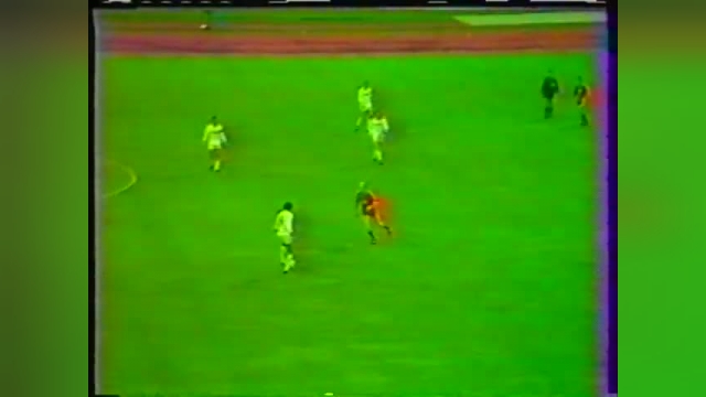 بایرن 1-1 کلن (بوندس لیگا 1980-1)