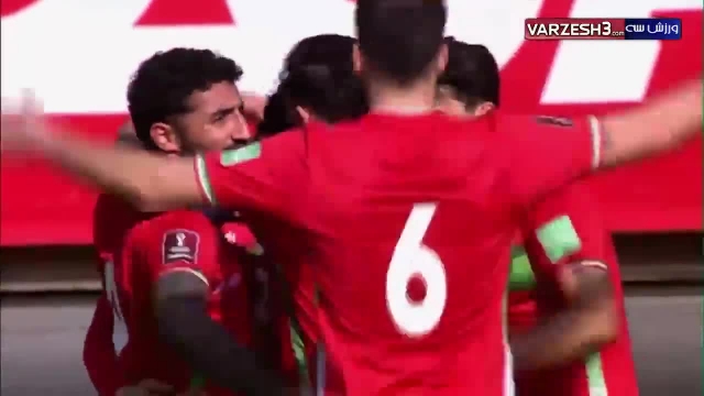 گل اول ایران به لبنان توسط آزمون در دقیقه 34 بازی 