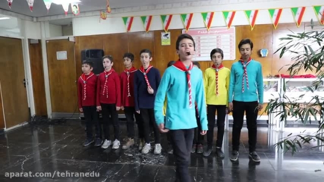 کلیپ جدید از اجرای سرود دانش آموزی به مناسبت دهه مبارک فجر
