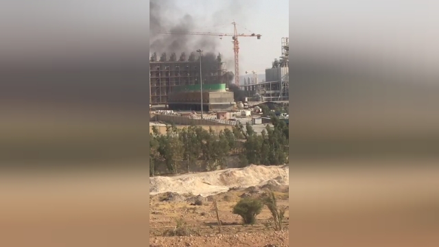 آتش‌سوزی در کارخانه کربنات سدیم فیروزآباد | فیلم