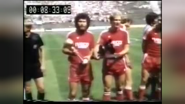 بایرن 6-2 لورکوزن (بوندس لیگا 1981-2)