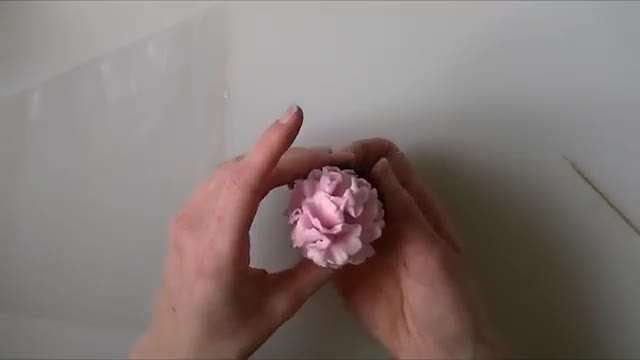 آموزش متفاوت تزیین کاپ کیک با خمیر فوندانت به شکل گل